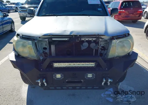 2008 Toyota Tacoma Prerunner V6 z USA, uszkodzony, nr VIN 3TMJU62N18M068031